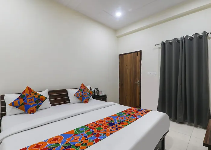 Fabhotel Lucknow Inn