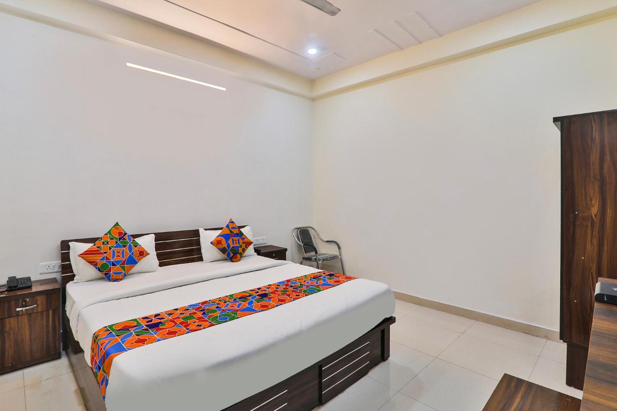 Fabhotel Hotel Lucknow